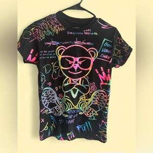 Fresh Laundry Neon Graffiti Bear Graphic Tee Black Rainbow Print (S)